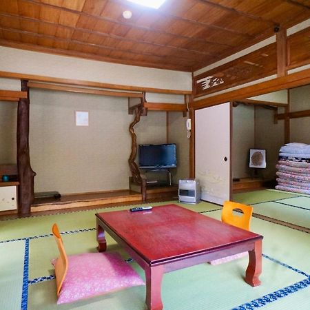 Hotel Takaosou Yufu Esterno foto