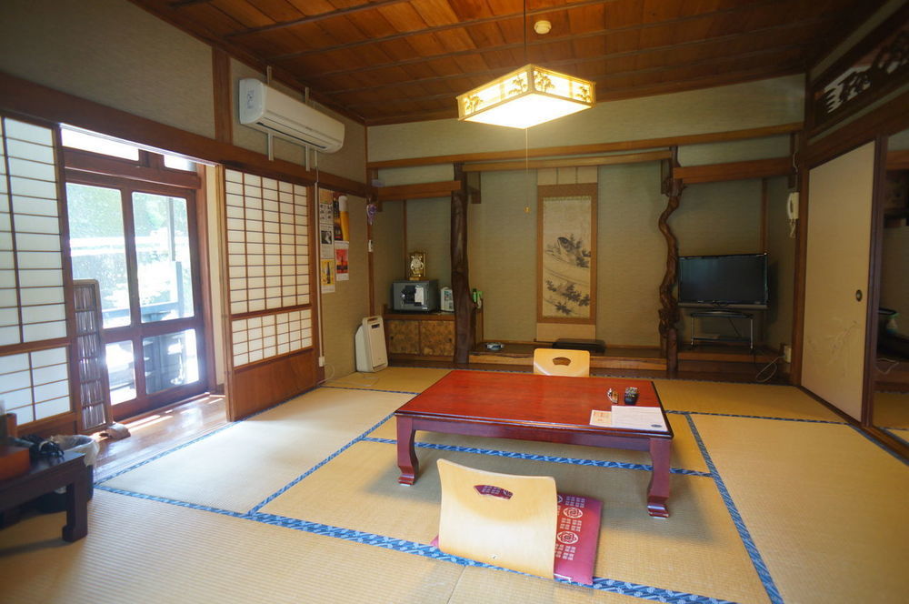 Hotel Takaosou Yufu Esterno foto