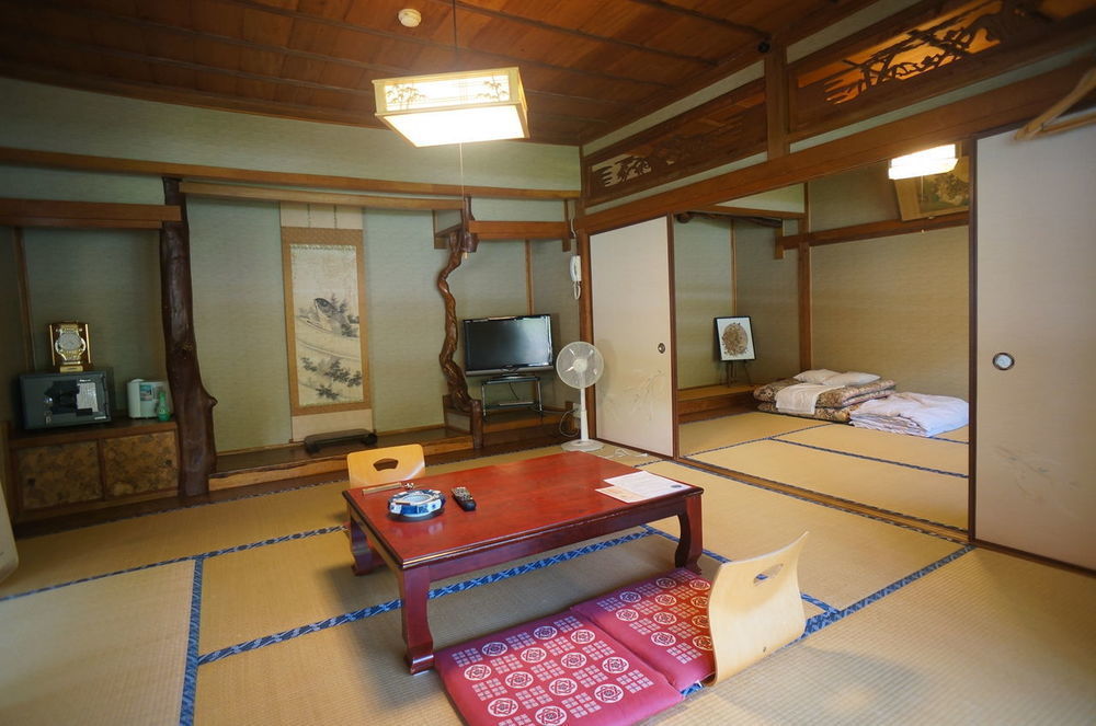 Hotel Takaosou Yufu Esterno foto
